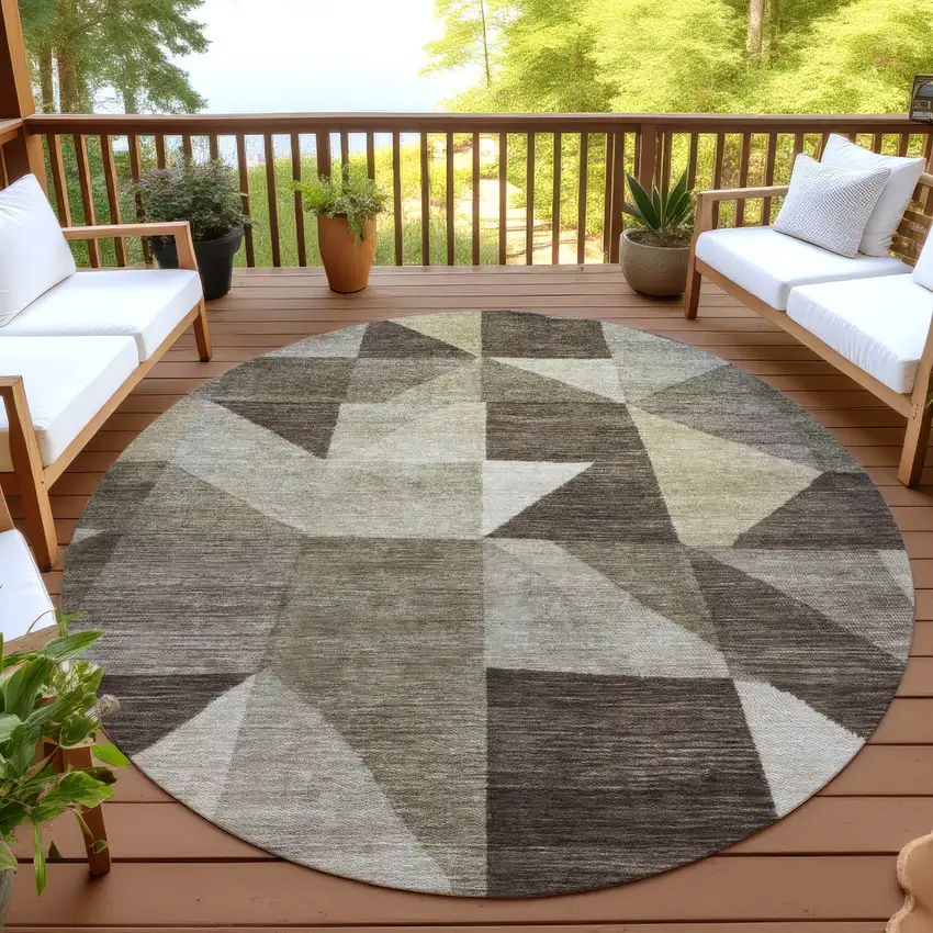 8' Brown And Beige Round Geometric Washable Indoor Outdoor Area Rug Photo 4