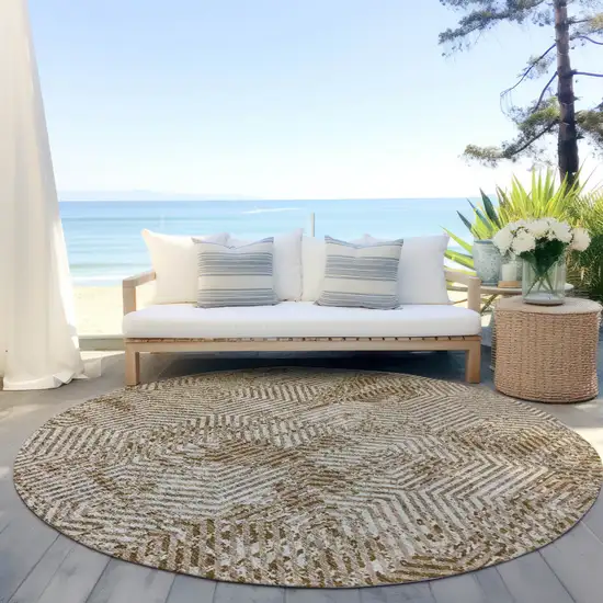 8' Brown And Beige Round Geometric Washable Indoor Outdoor Area Rug Photo 7