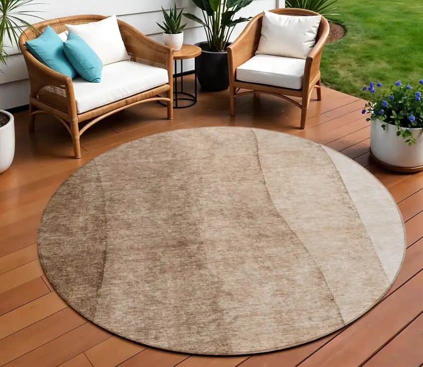 8' Brown And Beige Round Ombre Washable Indoor Outdoor Area Rug Photo 1