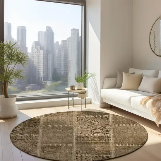 8' Brown And Beige Round Patchwork Washable Indoor Outdoor Area Rug Photo 7
