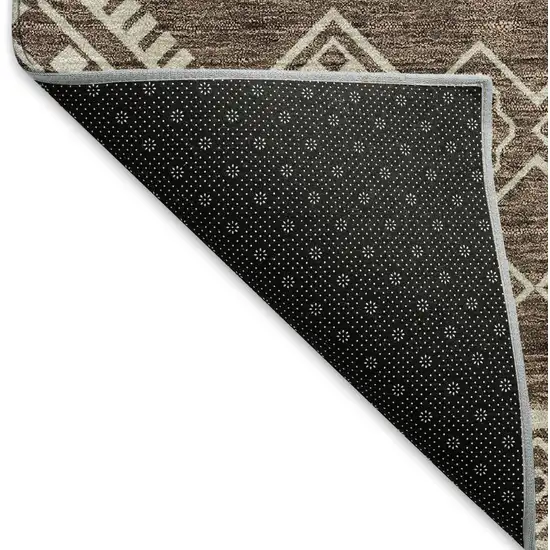 8' Brown And Beige Southwestern Washable Round Rug With UV Protection Photo 5