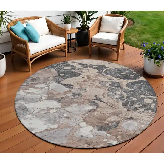 8' Brown And Charcoal Round Abstract Washable Indoor Outdoor Area Rug Photo 2