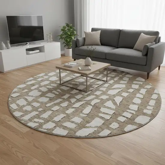 8' Brown And Ivory Cobblestone Washable Round Rug With UV Protection Photo 2
