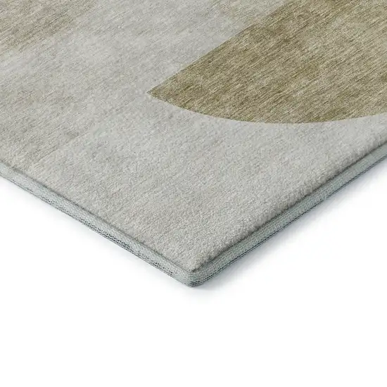 8' Brown And Ivory Geometric Washable Round Rug With UV Protection Photo 7