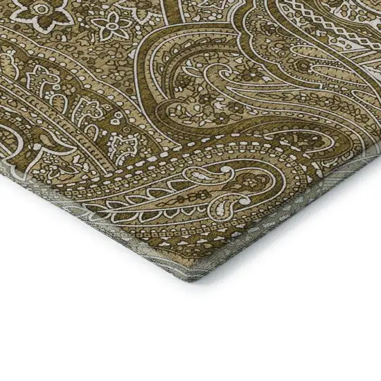 8' Brown And Ivory Paisley Washable Round Rug With UV Protection Photo 7