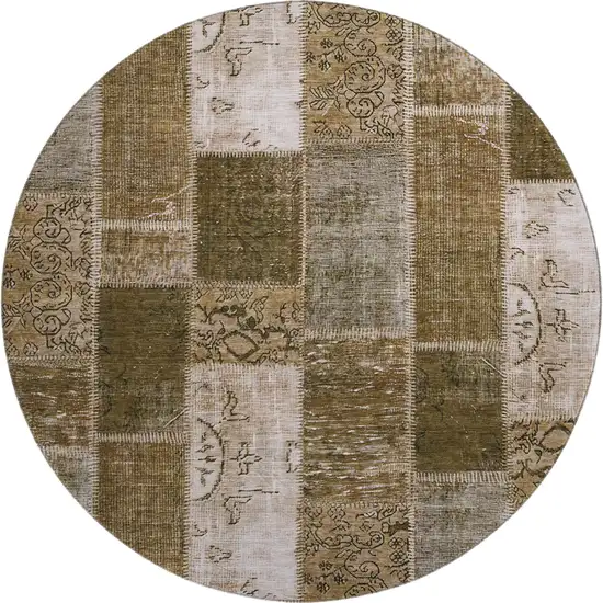 8' Brown And Ivory Patchwork Washable Round Rug With UV Protection Photo 1