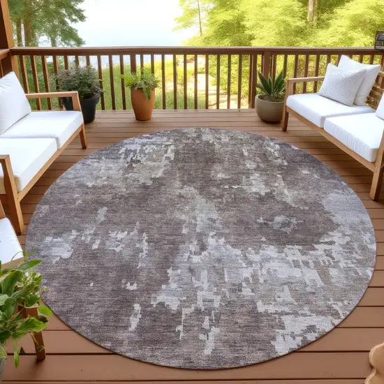 8' Brown And Ivory Round Abstract Washable Indoor Outdoor Area Rug Photo 4
