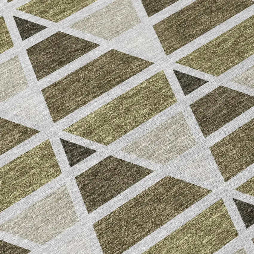 8' Brown And Pewter Round Geometric Washable Indoor Outdoor Area Rug Photo 6