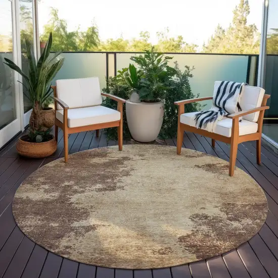 8' Brown And Taupe Round Abstract Washable Indoor Outdoor Area Rug Photo 6