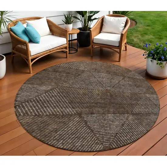 8' Brown And Taupe Round Geometric Washable Indoor Outdoor Area Rug Photo 1
