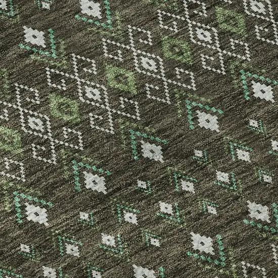 8' Brown And Taupe Tribal Washable Round Rug With UV Protection Photo 9