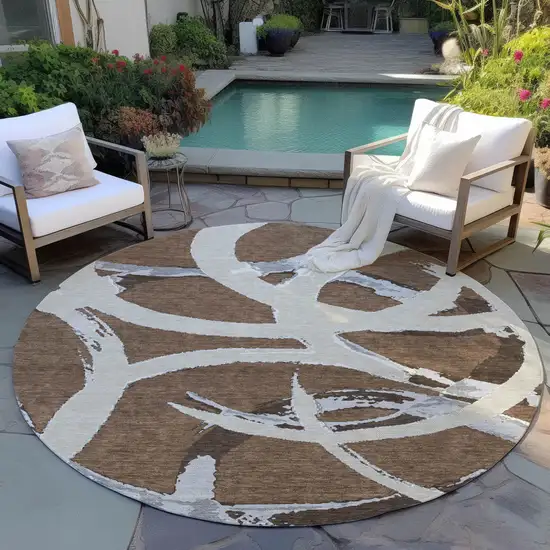 8' Brown Beige And Gray Round Abstract Washable Indoor Outdoor Area Rug Photo 7