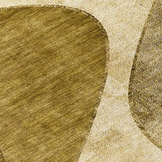 8' Brown Beige And Ivory Round Abstract Washable Indoor Outdoor Area Rug Photo 9