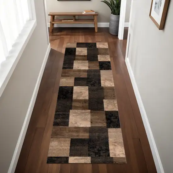8' Brown Checkered Power Loom Runner Rug Photo 3