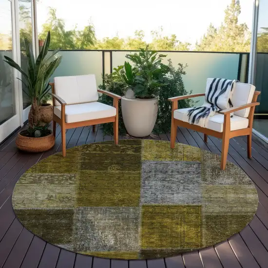 8' Brown Gold And Taupe Round Patchwork Washable Indoor Outdoor Area Rug Photo 7