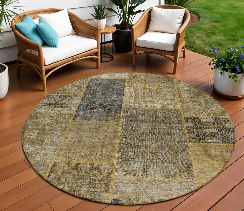 8' Brown Gray And Charcoal Round Patchwork Washable Indoor Outdoor Area Rug Photo 1