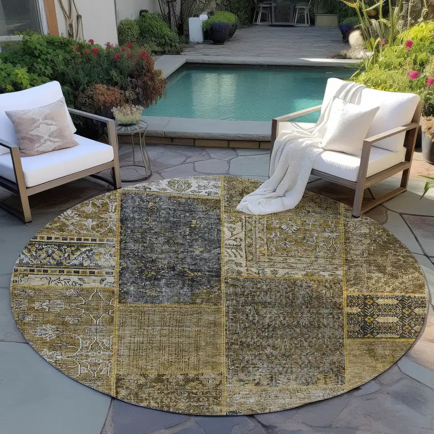 8' Brown Gray And Charcoal Round Patchwork Washable Indoor Outdoor Area Rug Photo 7
