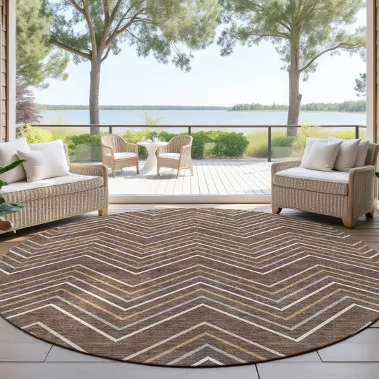 8' Brown Ivory And Copper Round Geometric Washable Indoor Outdoor Area Rug Photo 4