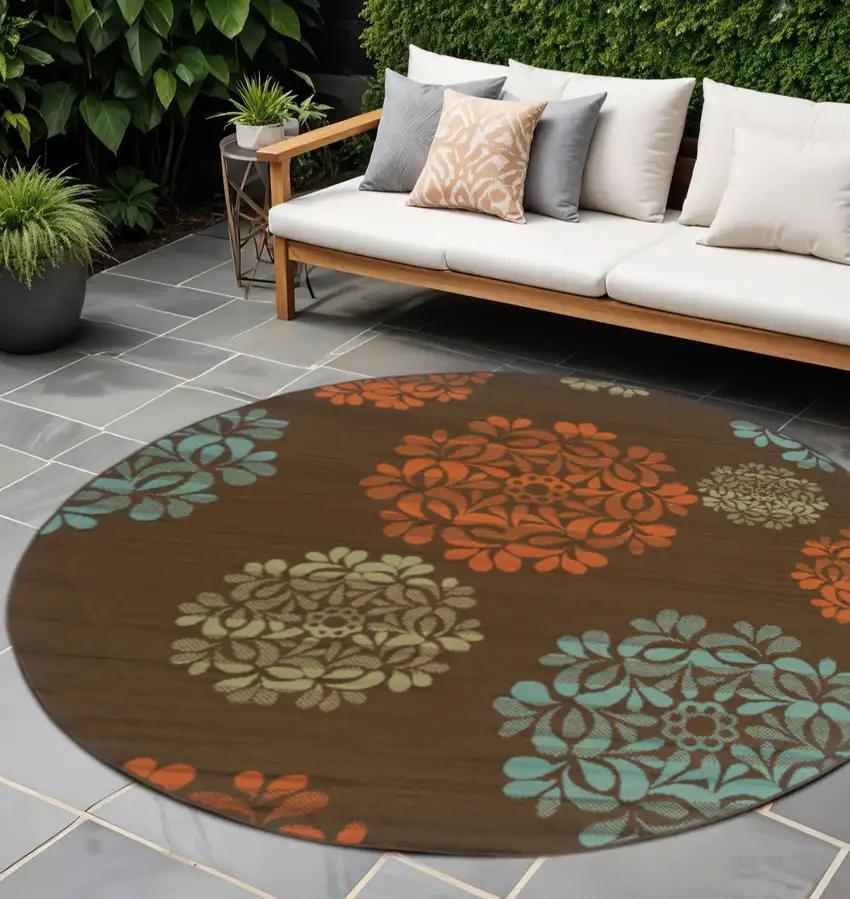 Brown Round Floral Stain Resistant Indoor Outdoor Area Rug Photo 1