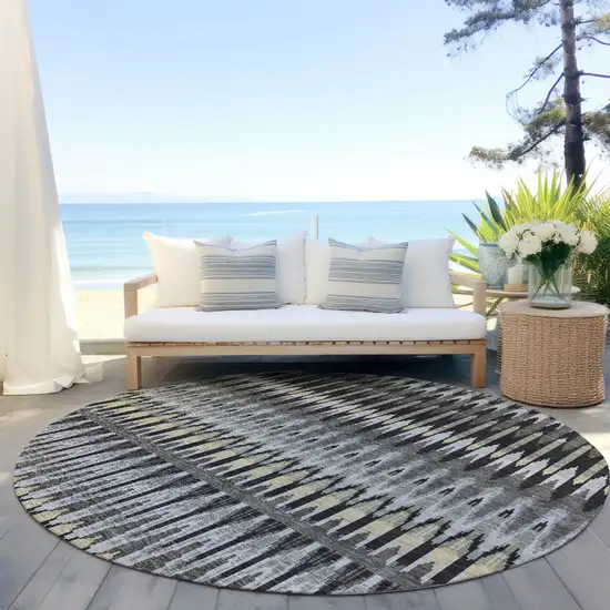 8' Charcoal Gray And Beige Round Southwestern Washable Indoor Outdoor Area Rug Photo 7