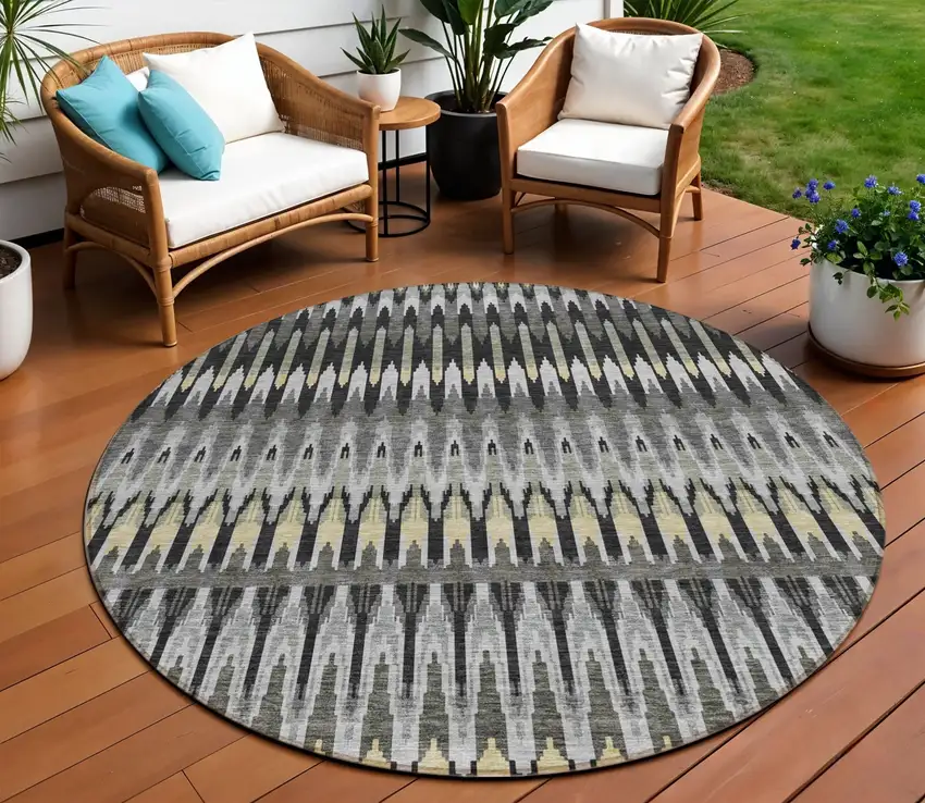 8' Charcoal Gray And Beige Round Southwestern Washable Indoor Outdoor Area Rug Photo 1