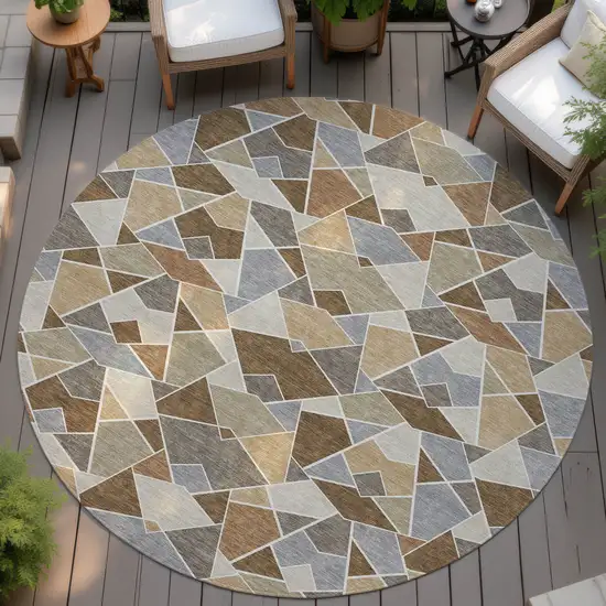 8' Chocolate And Beige Round Geometric Washable Indoor Outdoor Area Rug Photo 4