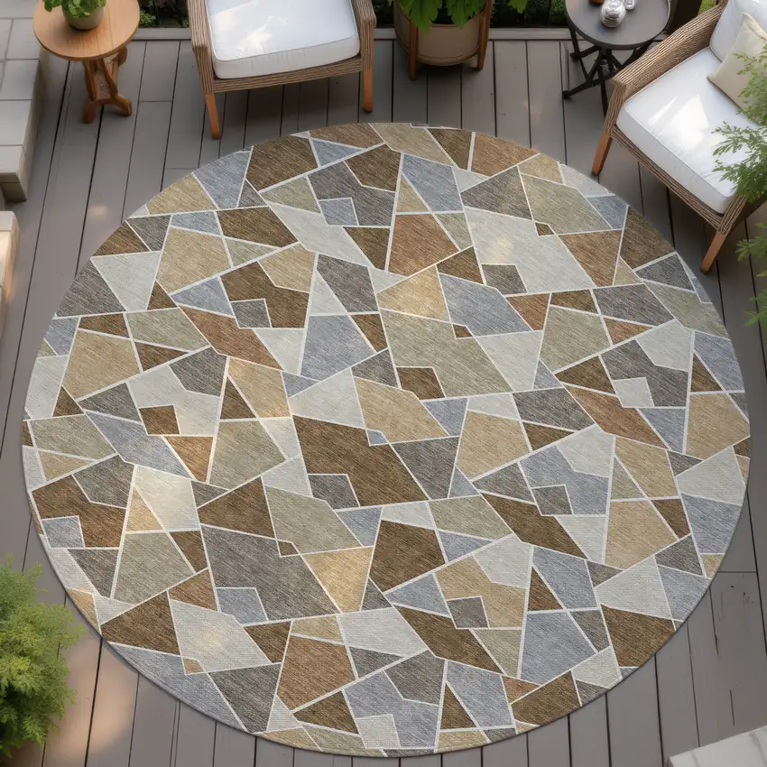 8' Chocolate And Beige Round Geometric Washable Indoor Outdoor Area Rug Photo 4
