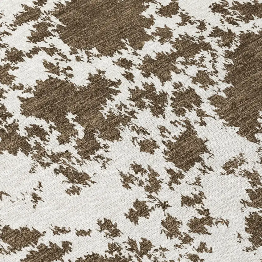 8' Chocolate And Brown Round Abstract Washable Indoor Outdoor Area Rug Photo 3