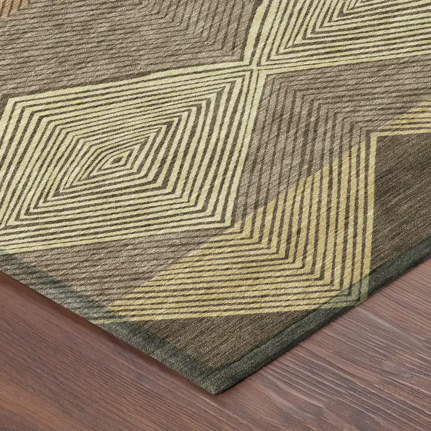 8' Chocolate And Brown Round Geometric Washable Indoor Outdoor Area Rug Photo 5