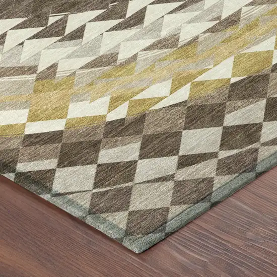 8' Chocolate And Green Round Geometric Washable Indoor Outdoor Area Rug Photo 6