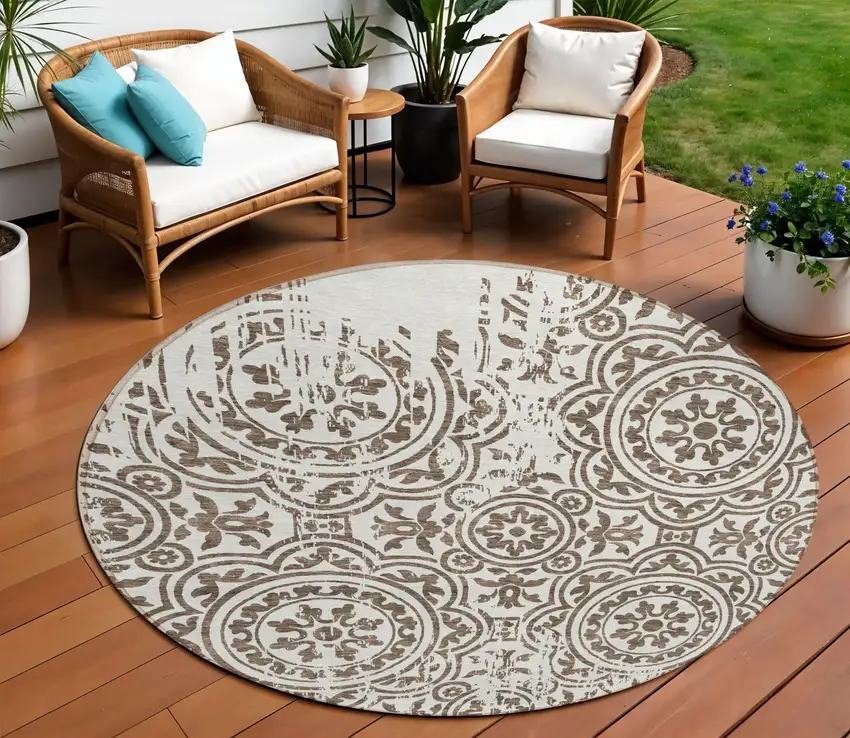 8' Chocolate And Ivory Round Medallion Washable Indoor Outdoor Area Rug Photo 1