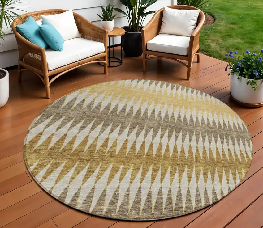 8' Chocolate And Ivory Round Striped Washable Indoor Outdoor Area Rug Photo 1