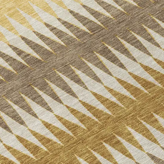 8' Chocolate And Ivory Round Striped Washable Indoor Outdoor Area Rug Photo 4