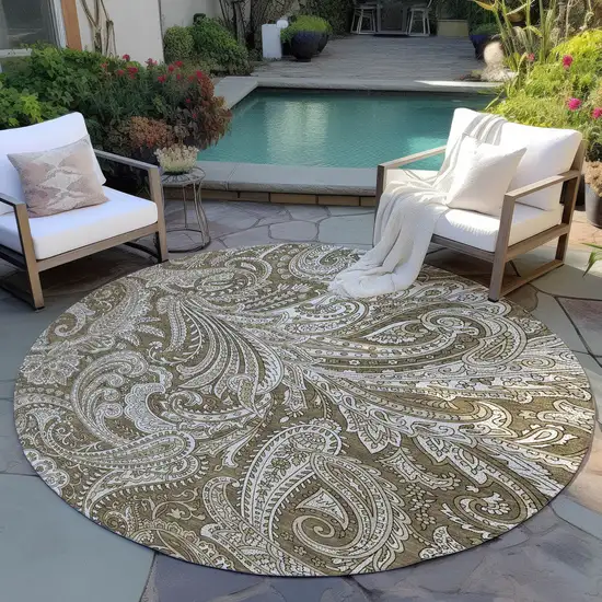 8' Chocolate Beige And Ivory Round Paisley Washable Indoor Outdoor Area Rug Photo 6
