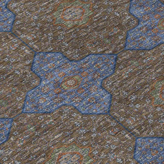 8' Chocolate Blue And Beige Round Quatrefoil Washable Indoor Outdoor Area Rug Photo 9