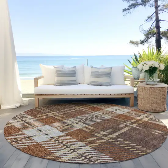 8' Chocolate Copper And Gold Round Plaid Washable Indoor Outdoor Area Rug Photo 7