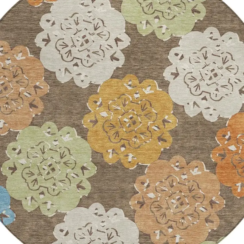 8' Chocolate Ivory And Copper Round Quatrefoil Washable Indoor Outdoor Area Rug Photo 7