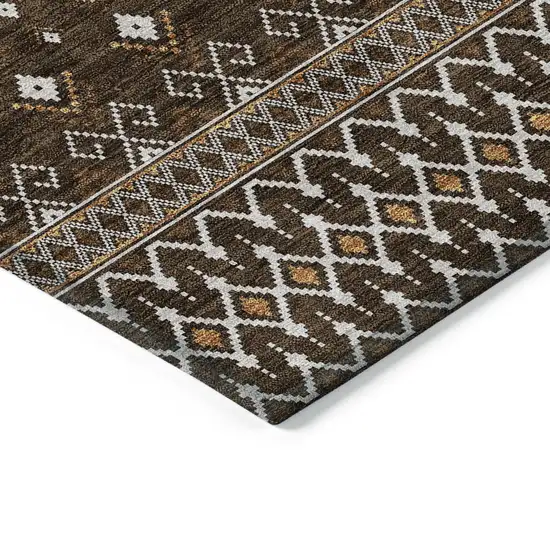 8' Chocolate Taupe And Copper Round Tribal Washable Indoor Outdoor Area Rug Photo 3