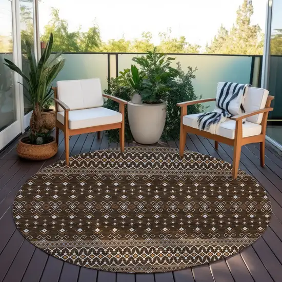 8' Chocolate Taupe And Copper Round Tribal Washable Indoor Outdoor Area Rug Photo 7