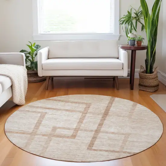 8' Copper And Brown Round Geometric Washable Indoor Outdoor Area Rug Photo 7