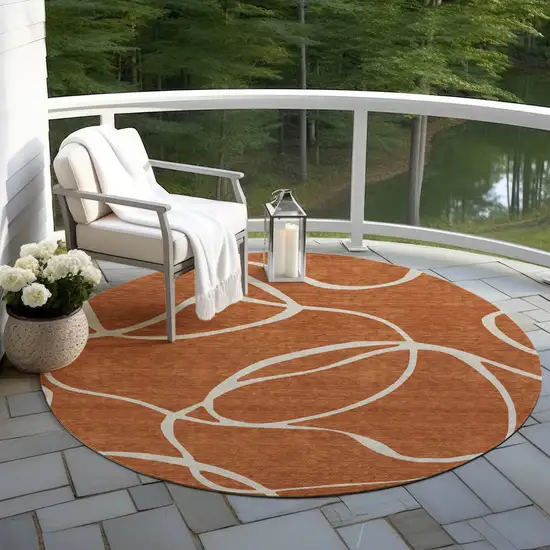 8' Copper And Ivory Round Abstract Washable Indoor Outdoor Area Rug Photo 7
