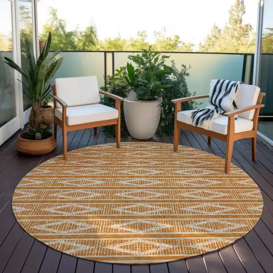 8' Copper And Ivory Round Geometric Washable Indoor Outdoor Area Rug Photo 7