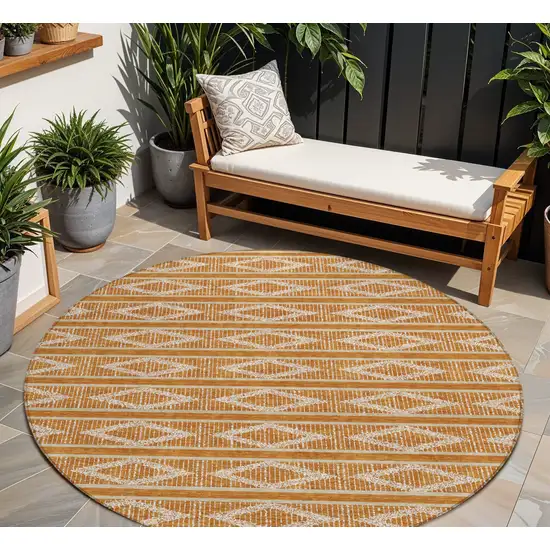 8' Copper And Ivory Round Geometric Washable Indoor Outdoor Area Rug Photo 1