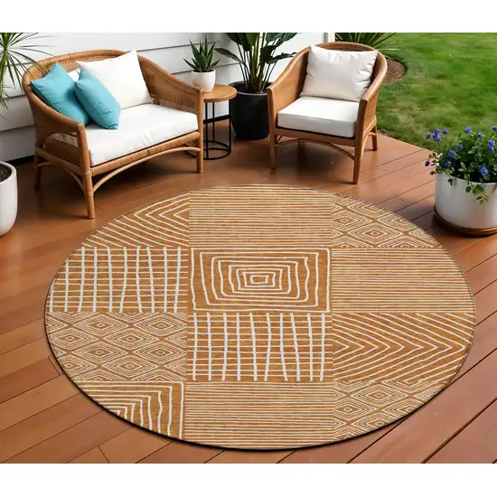 8' Copper And Ivory Round Geometric Washable Indoor Outdoor Area Rug Photo 1