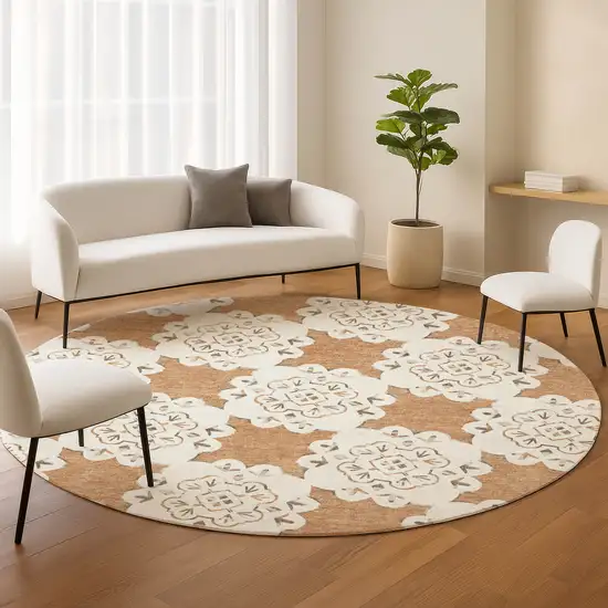 8' Copper And Ivory Round Quatrefoil Washable Indoor Outdoor Area Rug Photo 8