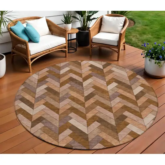 8' Copper And Rust Round Geometric Washable Indoor Outdoor Area Rug Photo 1