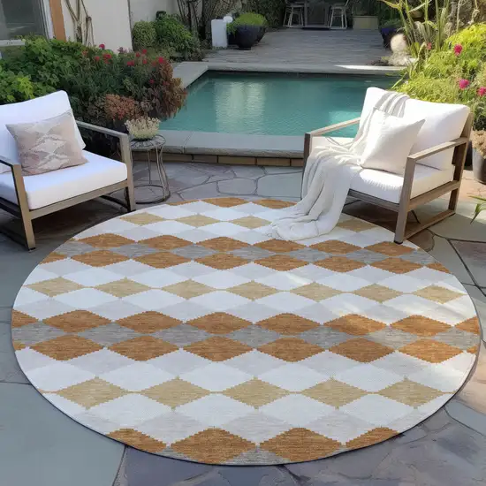 8' Copper Beige And Ivory Round Geometric Washable Indoor Outdoor Area Rug Photo 7