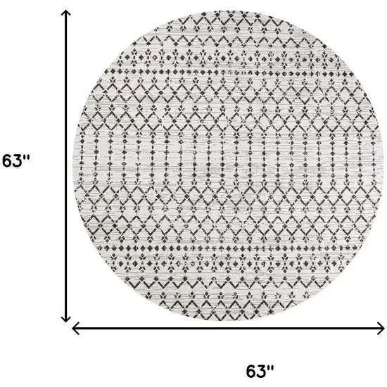 5' Cream And Black Round Trellis Indoor Outdoor Area Rug Photo 9