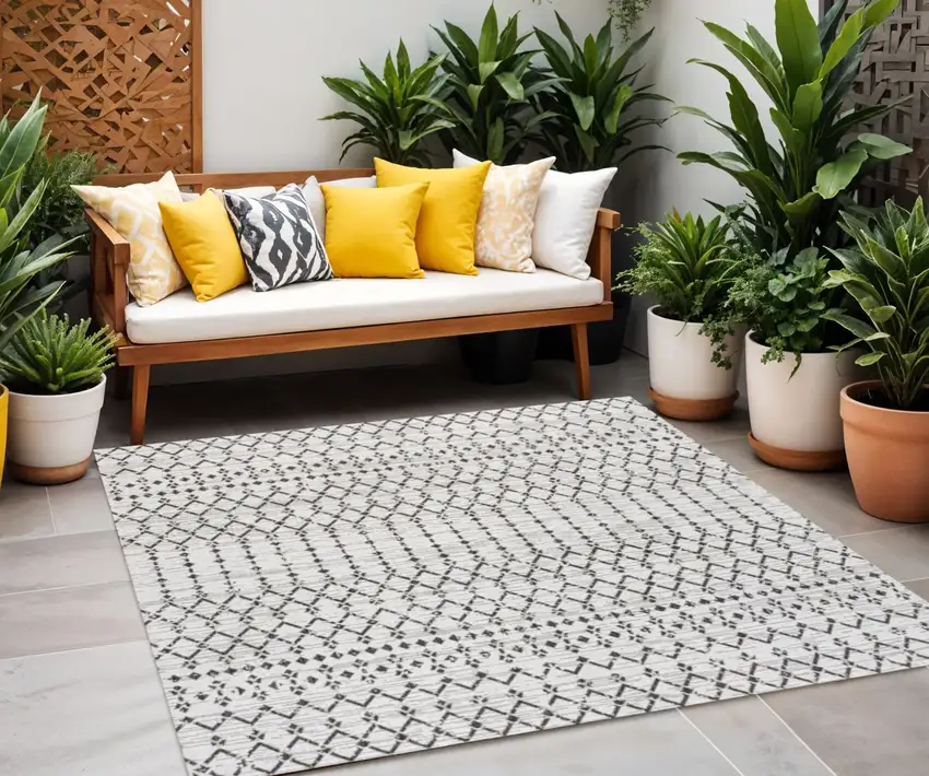 5' Cream And Black Square Trellis Indoor Outdoor Area Rug Photo 1
