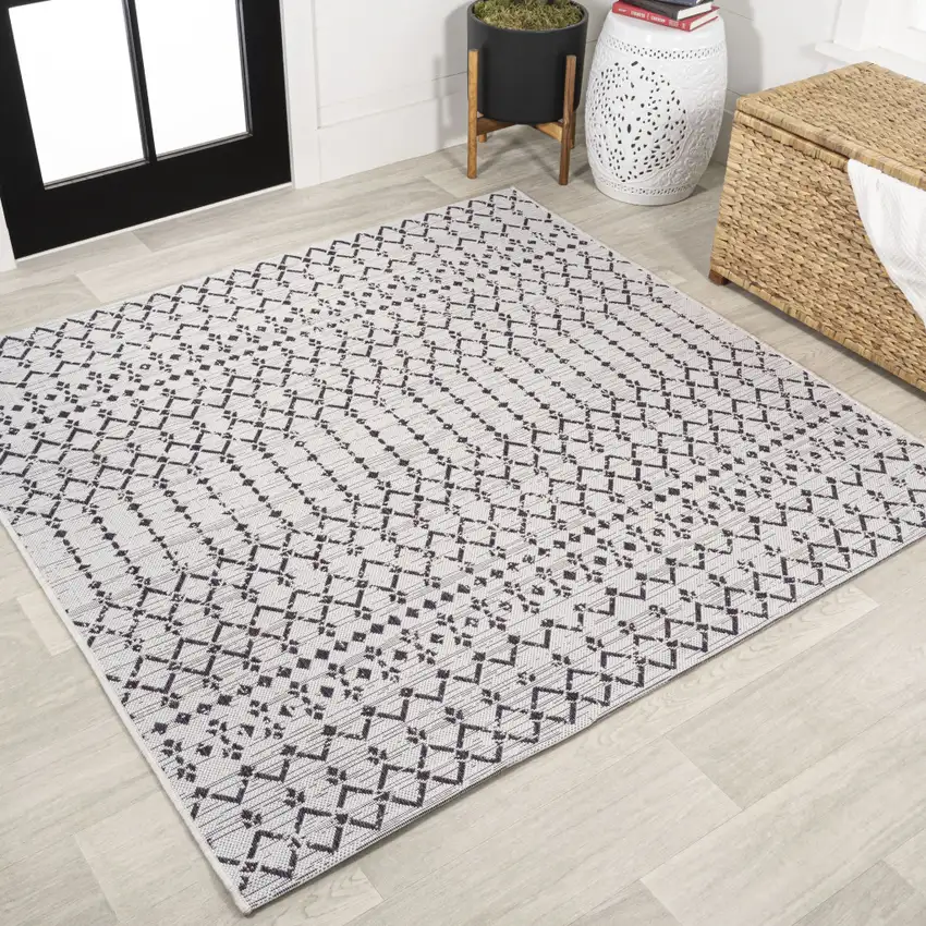 4' Cream And Black Square Trellis Indoor Outdoor Area Rug Photo 4